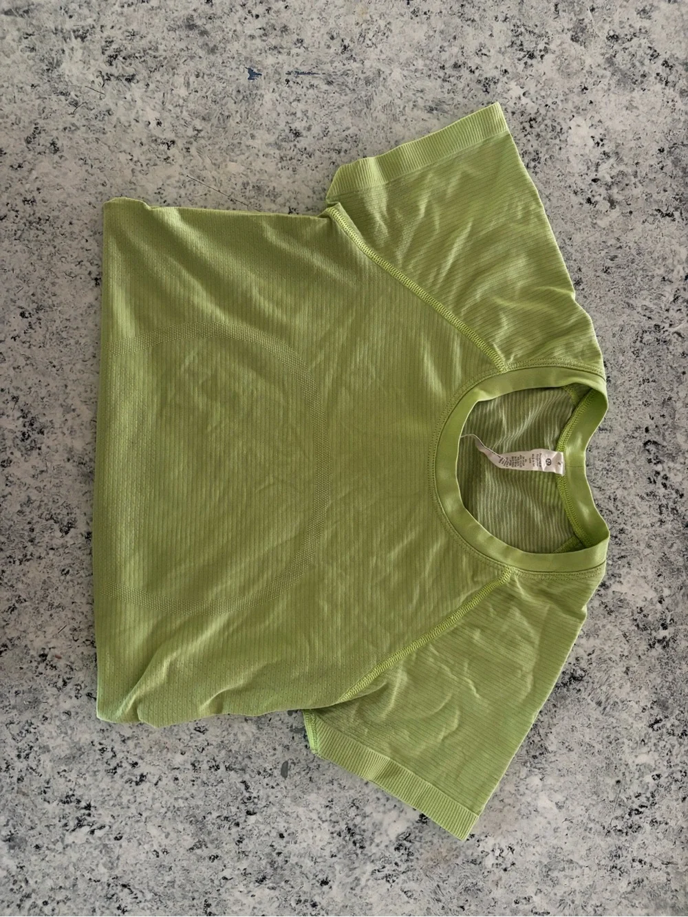 lululemon athletica Women’s Short Sleeve Tee - Lime